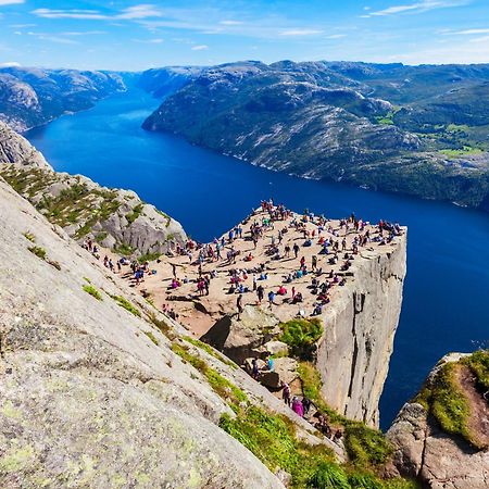 Appartamento Experience A Cozy Getaway Near Pulpit Rock-A Unit Jørpeland Esterno foto