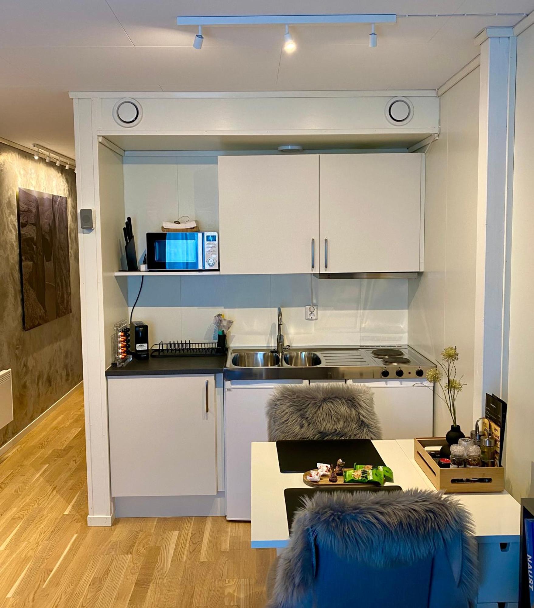 Appartamento Experience A Cozy Getaway Near Pulpit Rock-A Unit Jørpeland Esterno foto